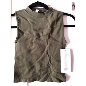 Olive Green Crop Too